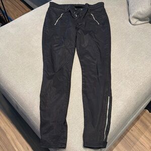 J Brand Agnes Black Skinny Jeans Size 2 Sateen Twill Ankle Zip Pockets Dressy